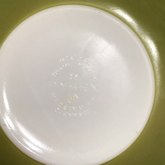 Green Pyrex mixing bowl - Picture 6 of 6